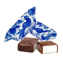 Load image into Gallery viewer, KOMMUNARKA Bird's Milk Candy 4.4lbs